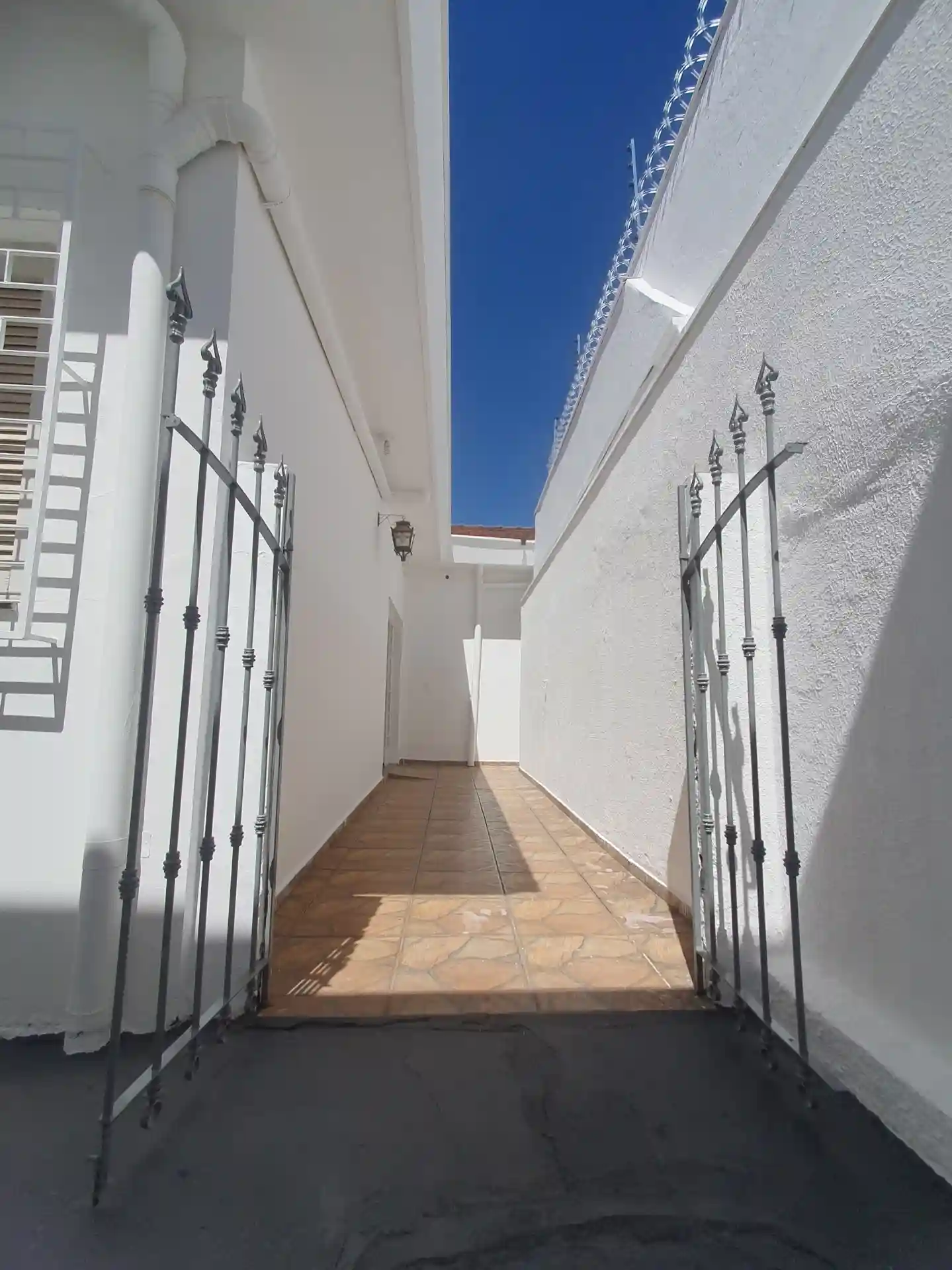 Casa Comercial com 3 quartos para aluguel, 240m² — foto 49 de 55