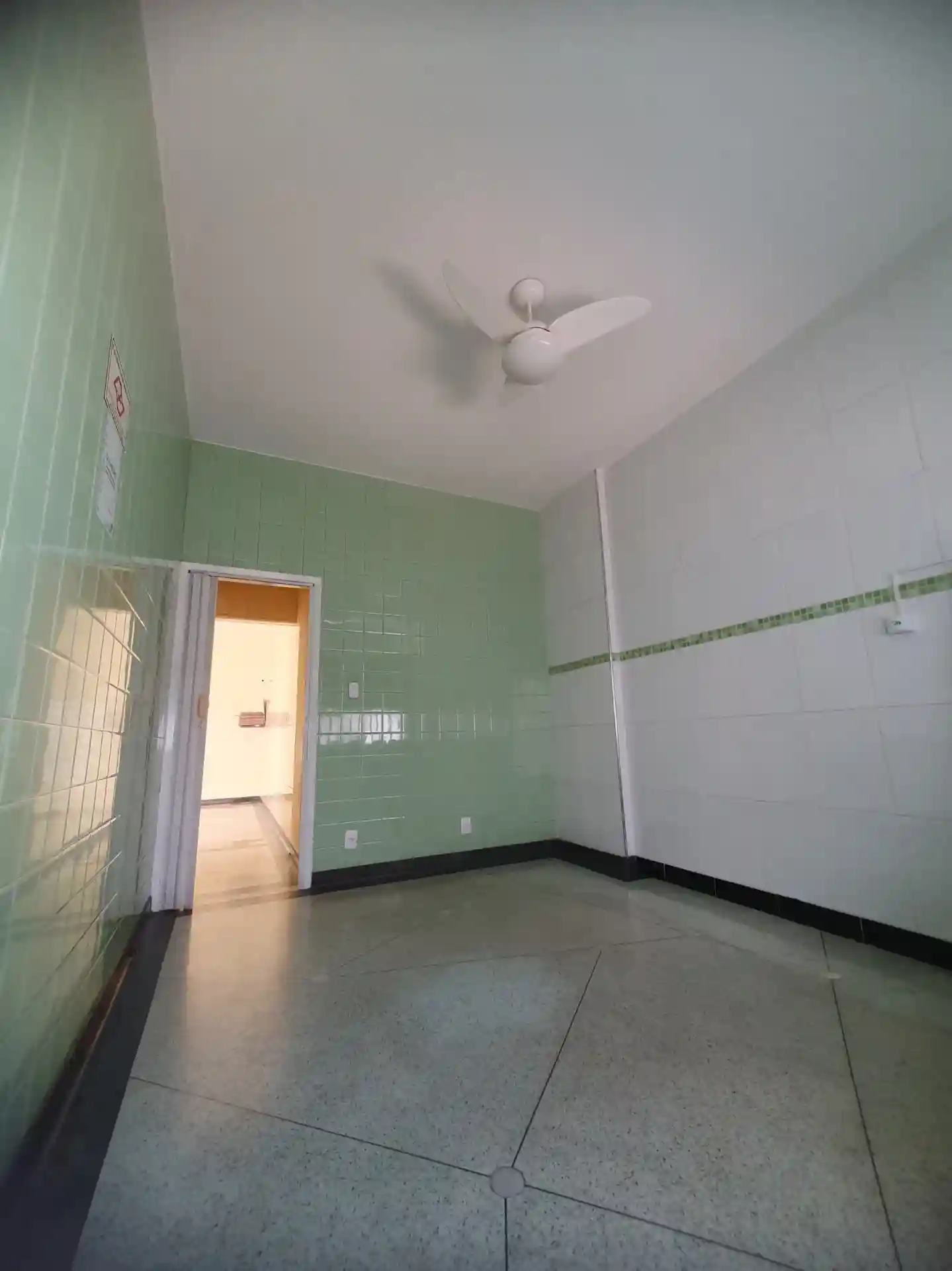 Casa Comercial com 3 quartos para aluguel, 240m² — foto 41 de 55