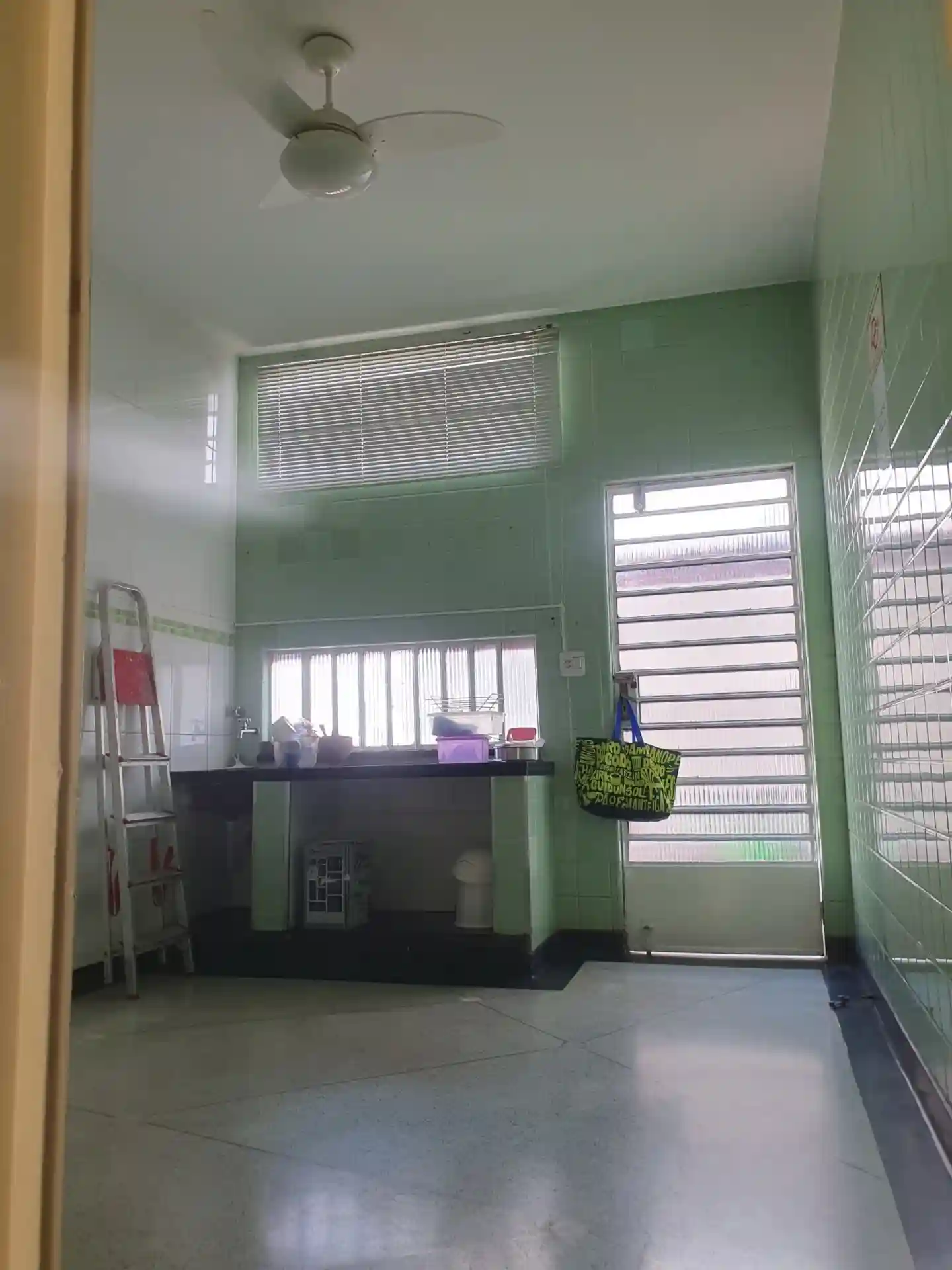 Casa Comercial com 3 quartos para aluguel, 240m² — foto 39 de 55