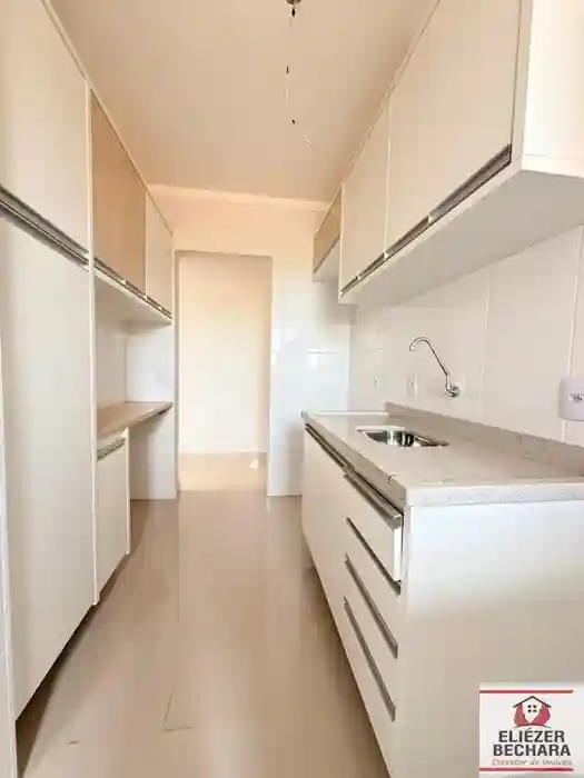 Apartamento com 2 quartos à venda, 70m² — foto 8 de 21