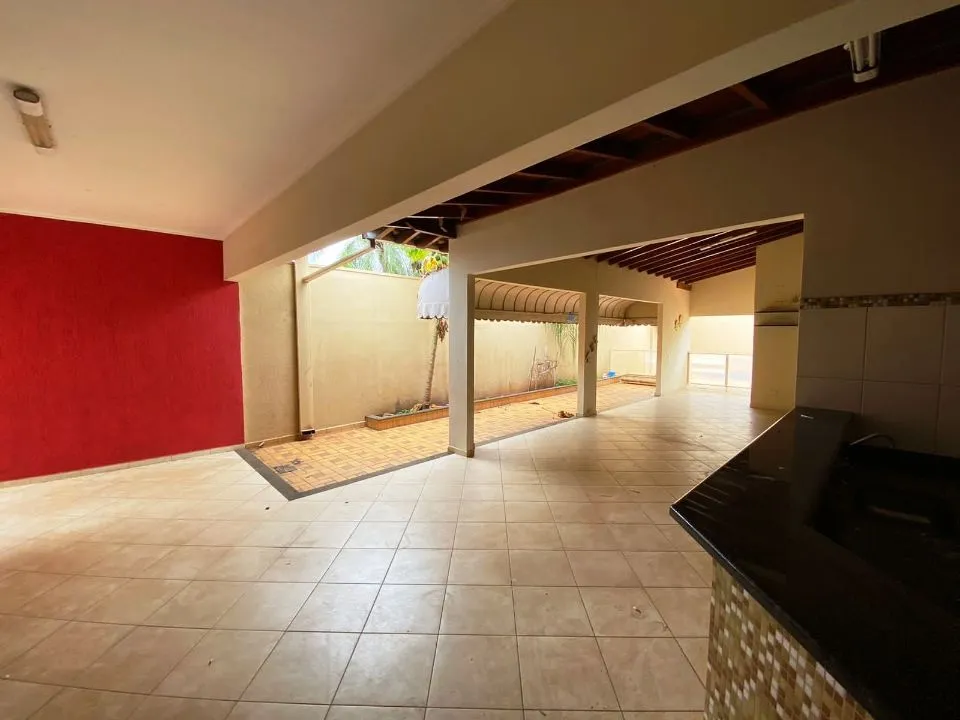 Casa com 3 quartos à venda, 420m² — foto 4 de 10