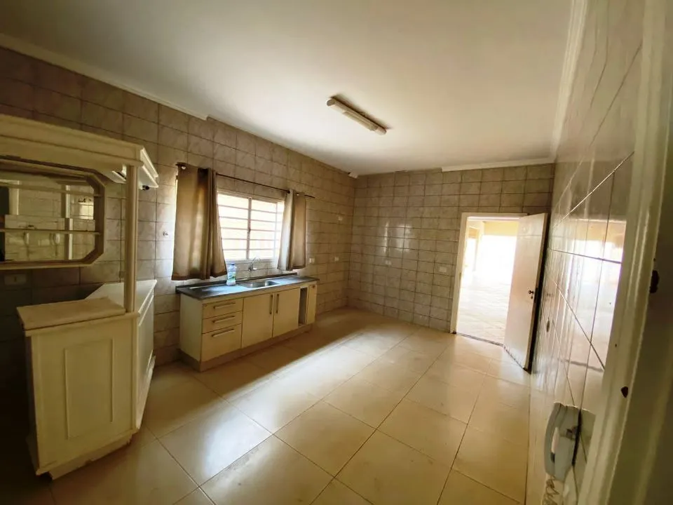 Casa com 3 quartos à venda, 420m² — foto 7 de 10