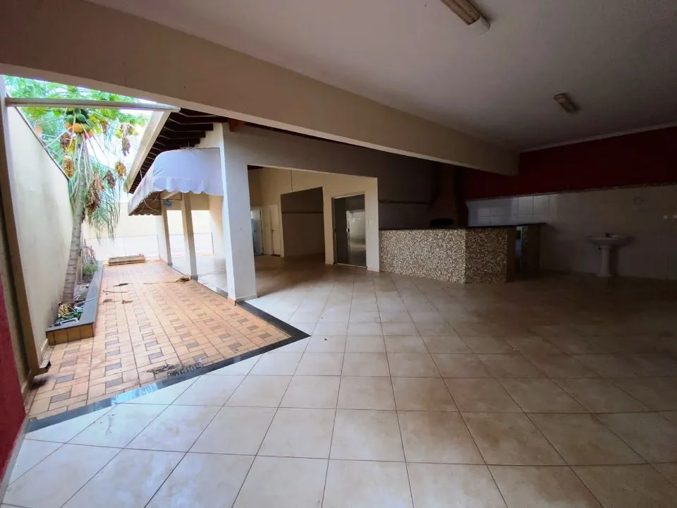 Casa com 3 quartos à venda, 420m² — foto 8 de 10