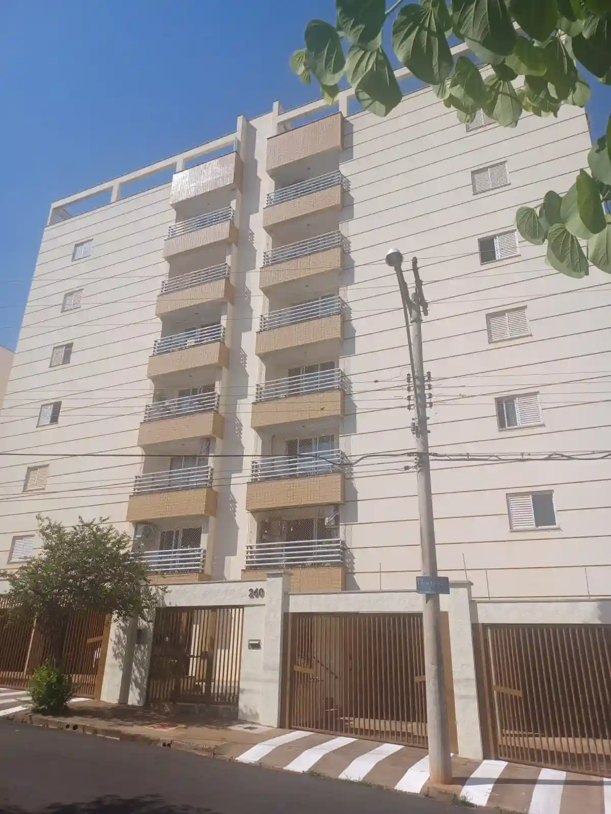 Apartamento com 3 quartos à venda, 120m² — foto 2 de 10