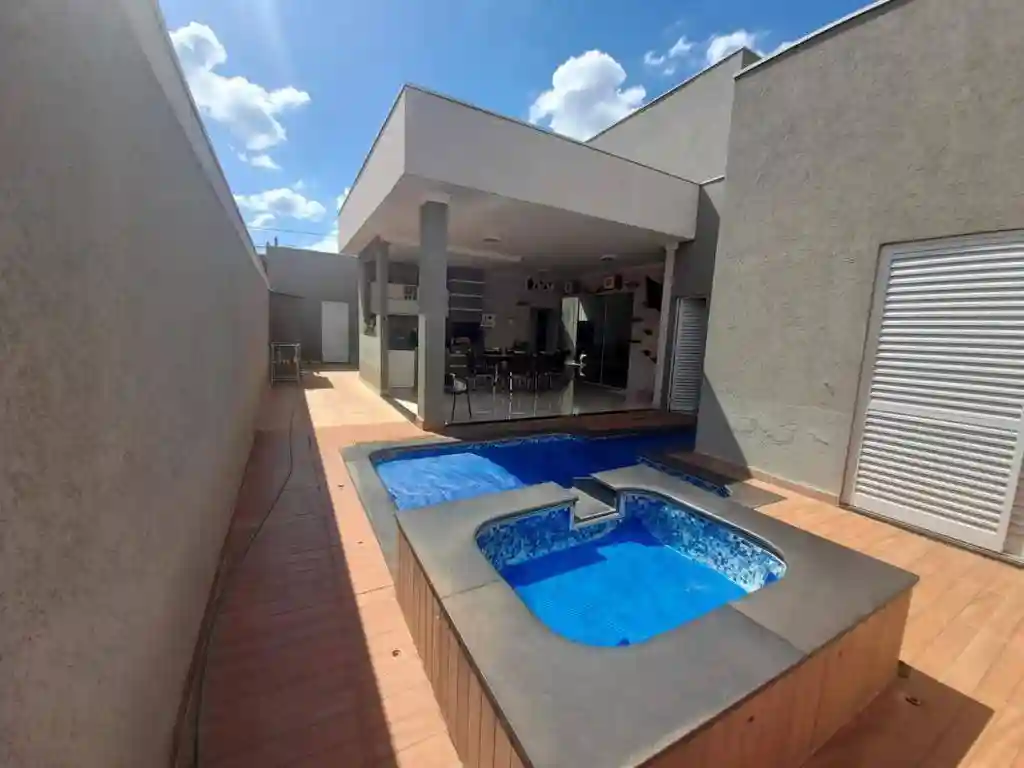 Casa de Condomínio com 3 quartos à venda, 354m² — foto 1 de 21