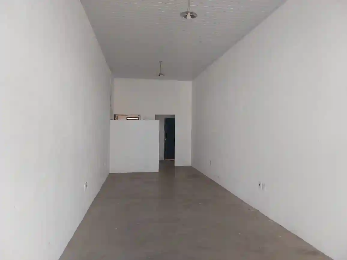 Loja / Salão / Ponto Comercial  para aluguel, 40m² — foto 2 de 5