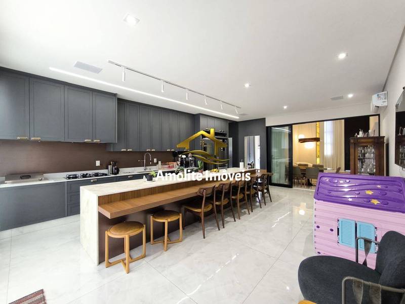 Casa de Condomínio com 3 quartos à venda, 267m² — foto 25 de 53