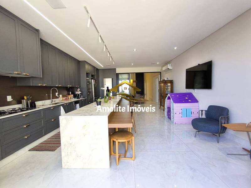 Casa de Condomínio com 3 quartos à venda, 267m² — foto 31 de 53