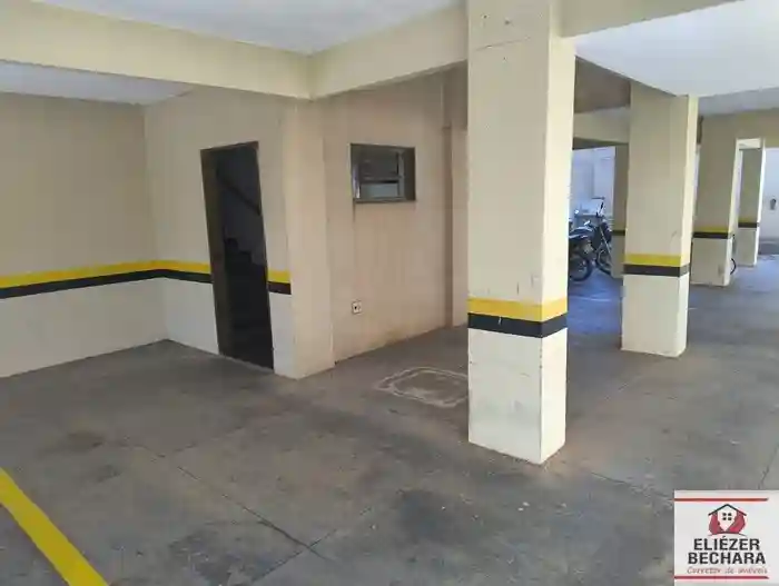 Apartamento com 2 quartos à venda, 65m² — foto 2 de 39