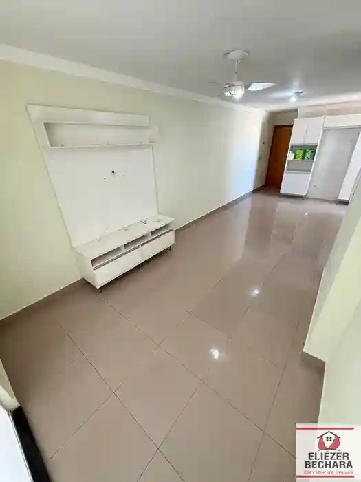 Apartamento com 2 quartos à venda, 65m² — foto 2 de 25