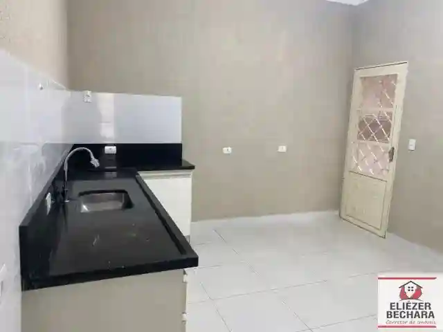 Casa com 3 quartos à venda, 130m² — foto 9 de 13