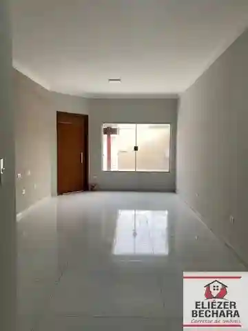 Casa com 3 quartos à venda, 130m² — foto 1 de 13