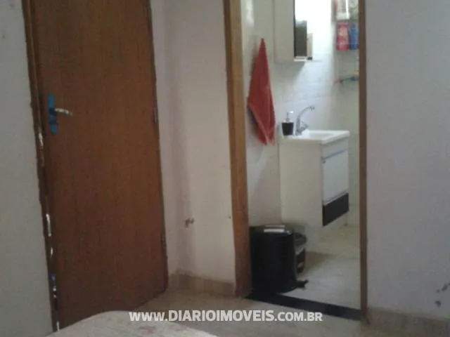 Casa à venda — foto 1 de 3