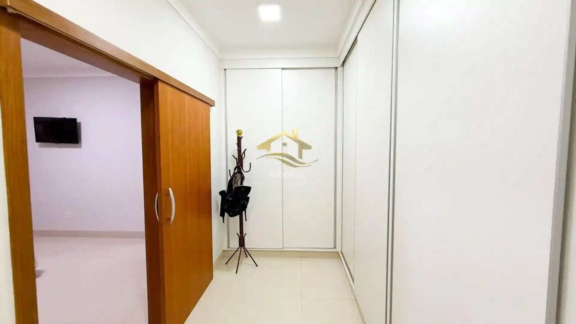 Casa de Condomínio com 4 quartos à venda, 265m² — foto 16 de 26