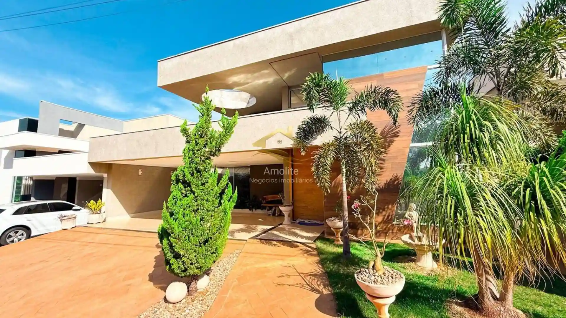 Casa de Condomínio com 4 quartos à venda, 265m² — foto 1 de 26