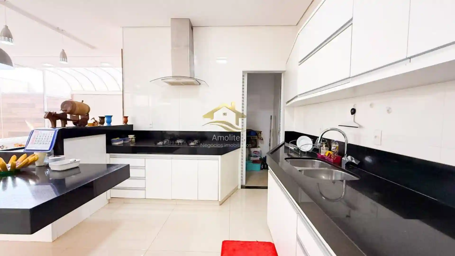 Casa de Condomínio com 4 quartos à venda, 265m² — foto 21 de 26
