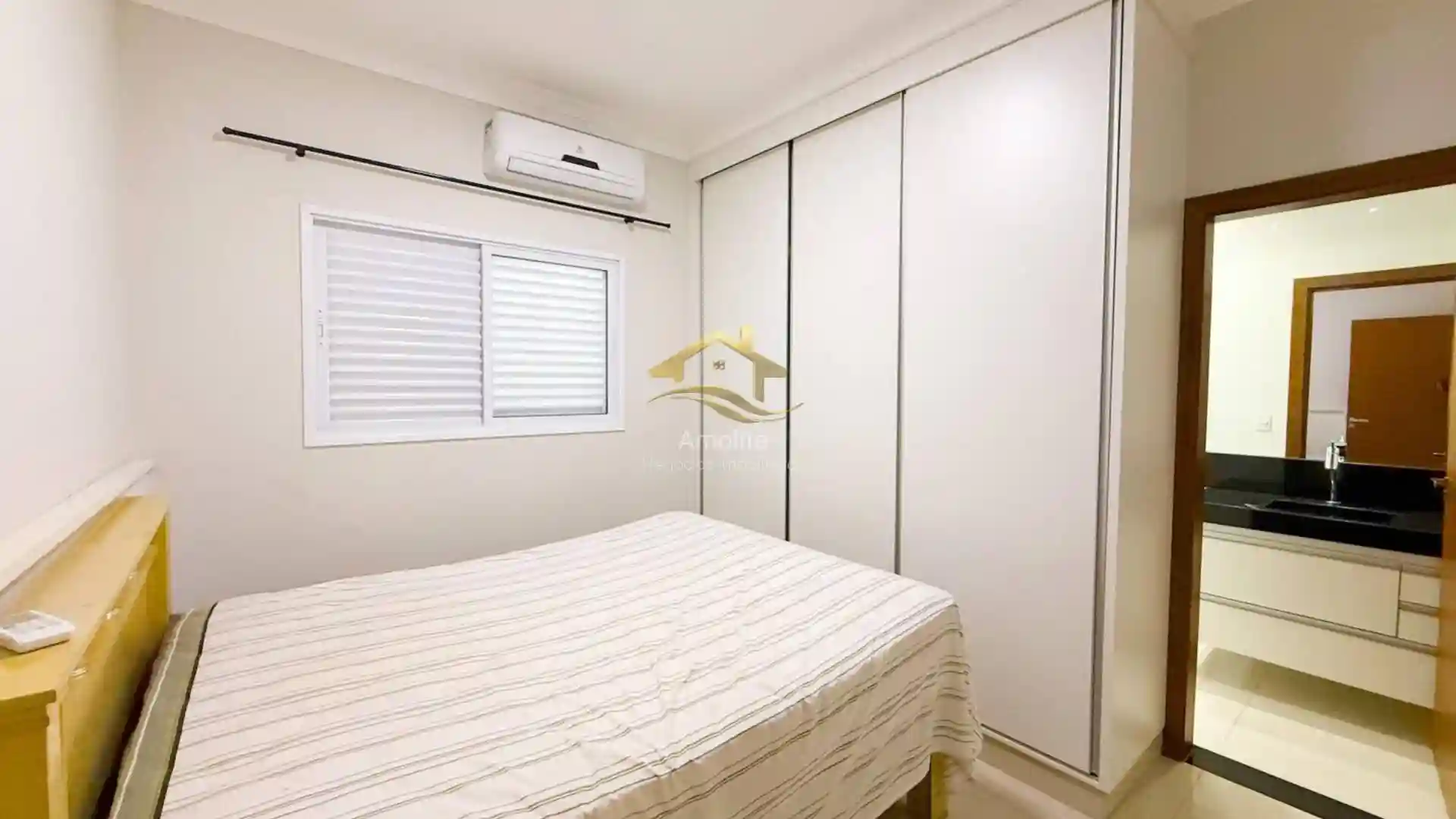 Casa de Condomínio com 4 quartos à venda, 265m² — foto 25 de 26
