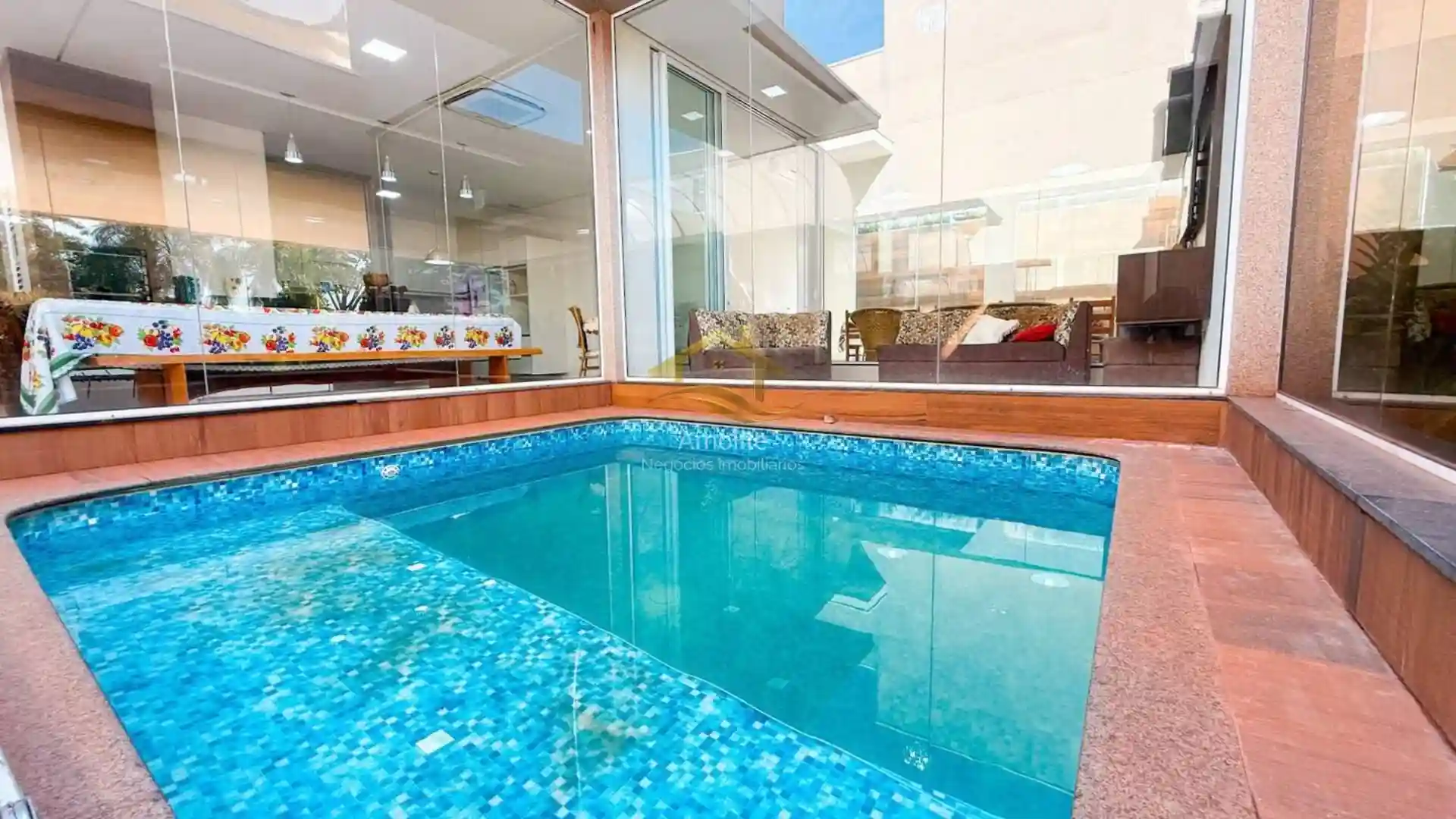 Casa de Condomínio com 4 quartos à venda, 265m² — foto 15 de 26