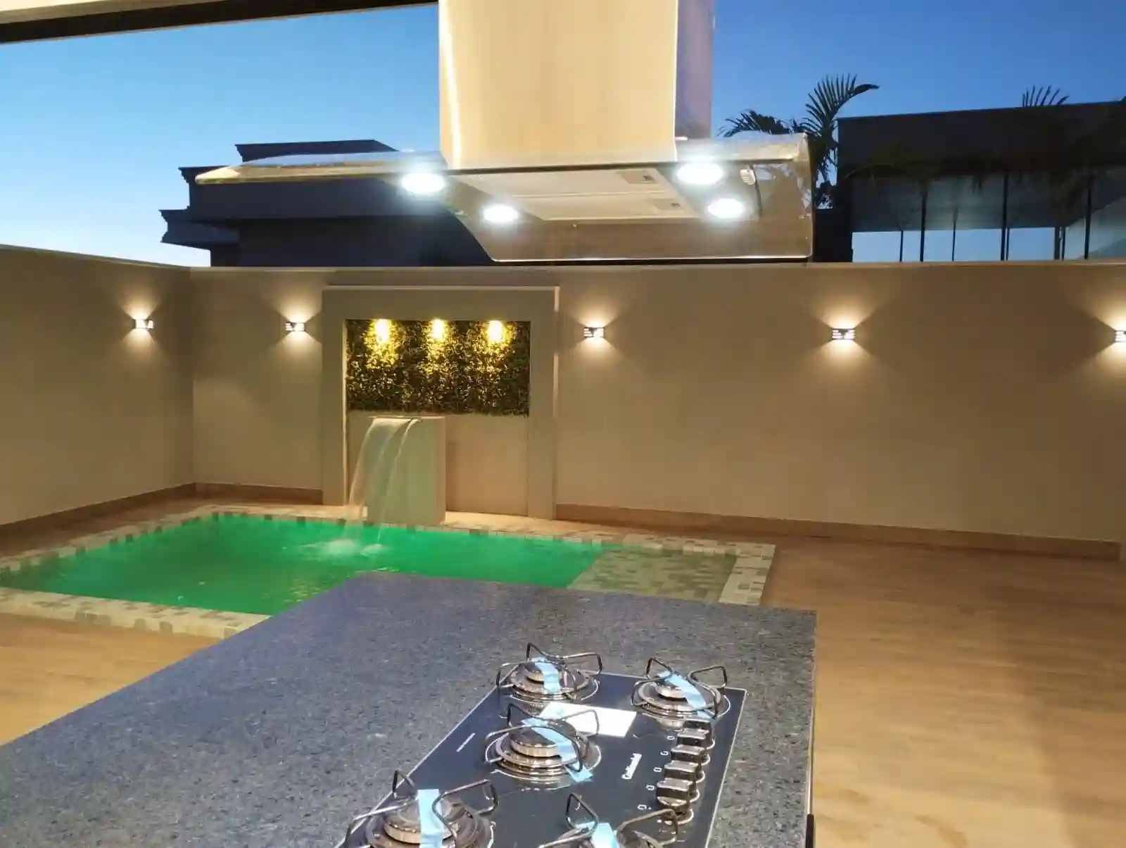 Casa de Condomínio com 3 quartos à venda, 200m² — foto 5 de 27