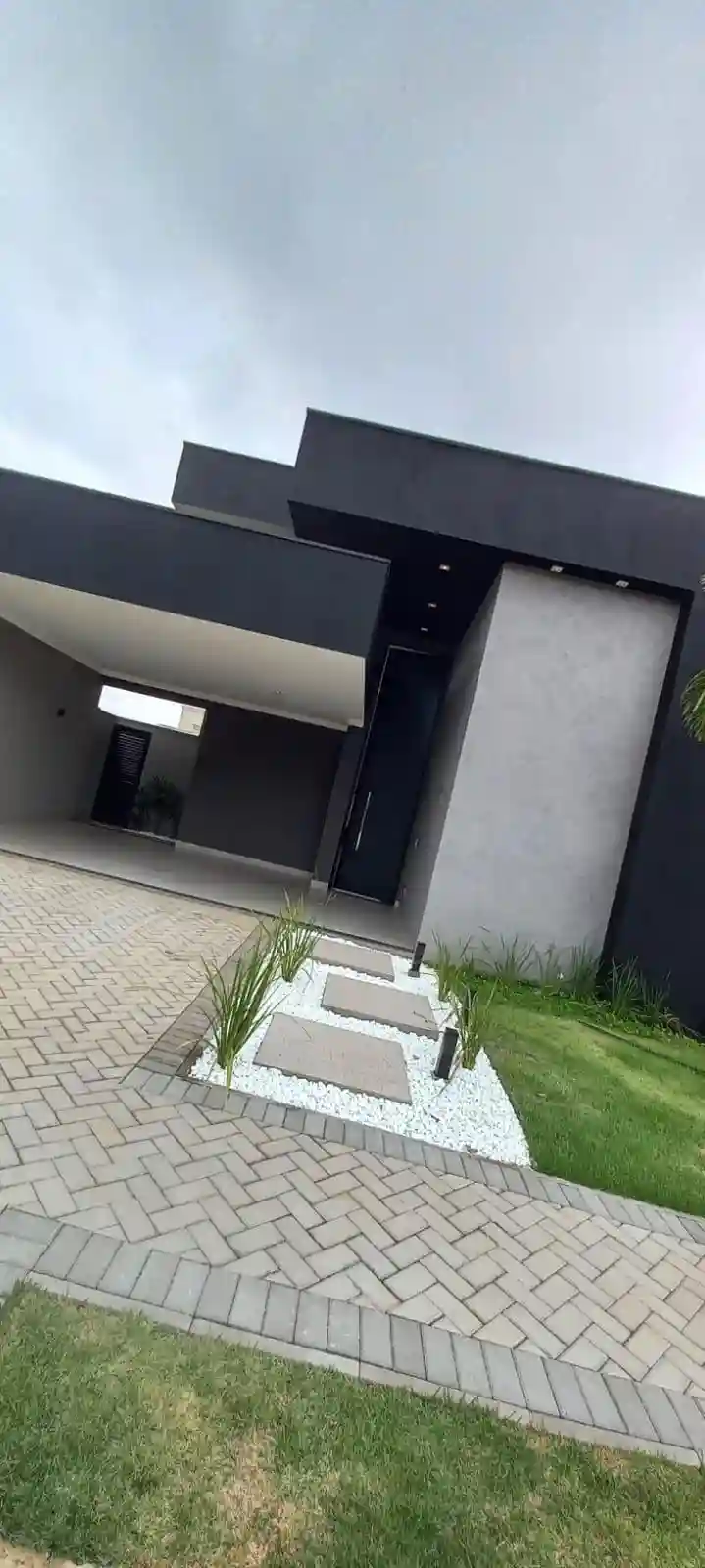 Casa de Condomínio com 3 quartos à venda, 200m² — foto 1 de 27