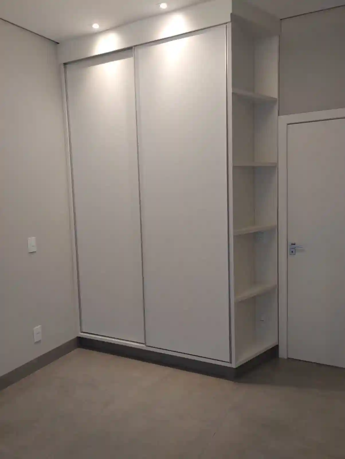 Casa de Condomínio com 3 quartos à venda, 200m² — foto 10 de 27