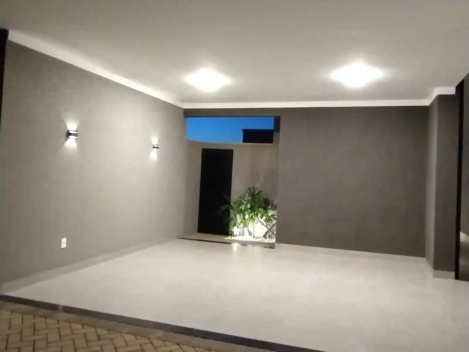 Casa de Condomínio com 3 quartos à venda, 200m² — foto 2 de 27