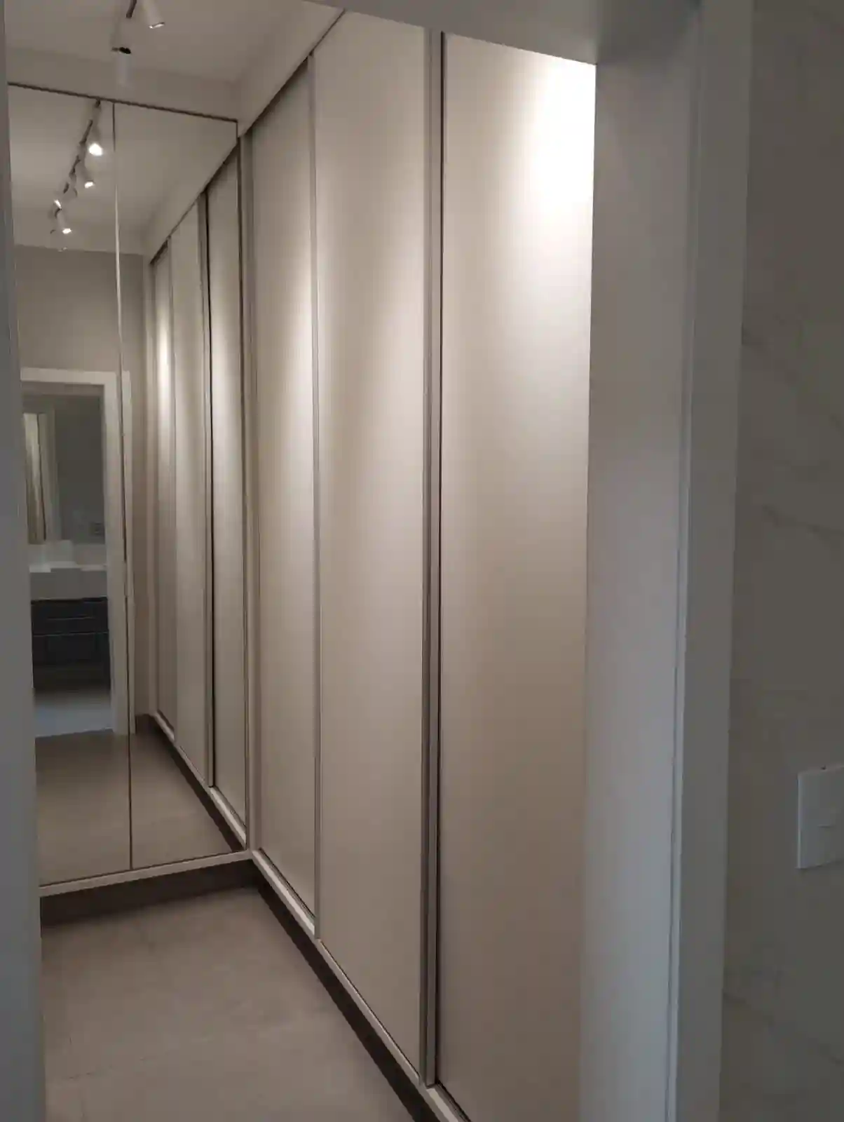 Casa de Condomínio com 3 quartos à venda, 200m² — foto 13 de 27