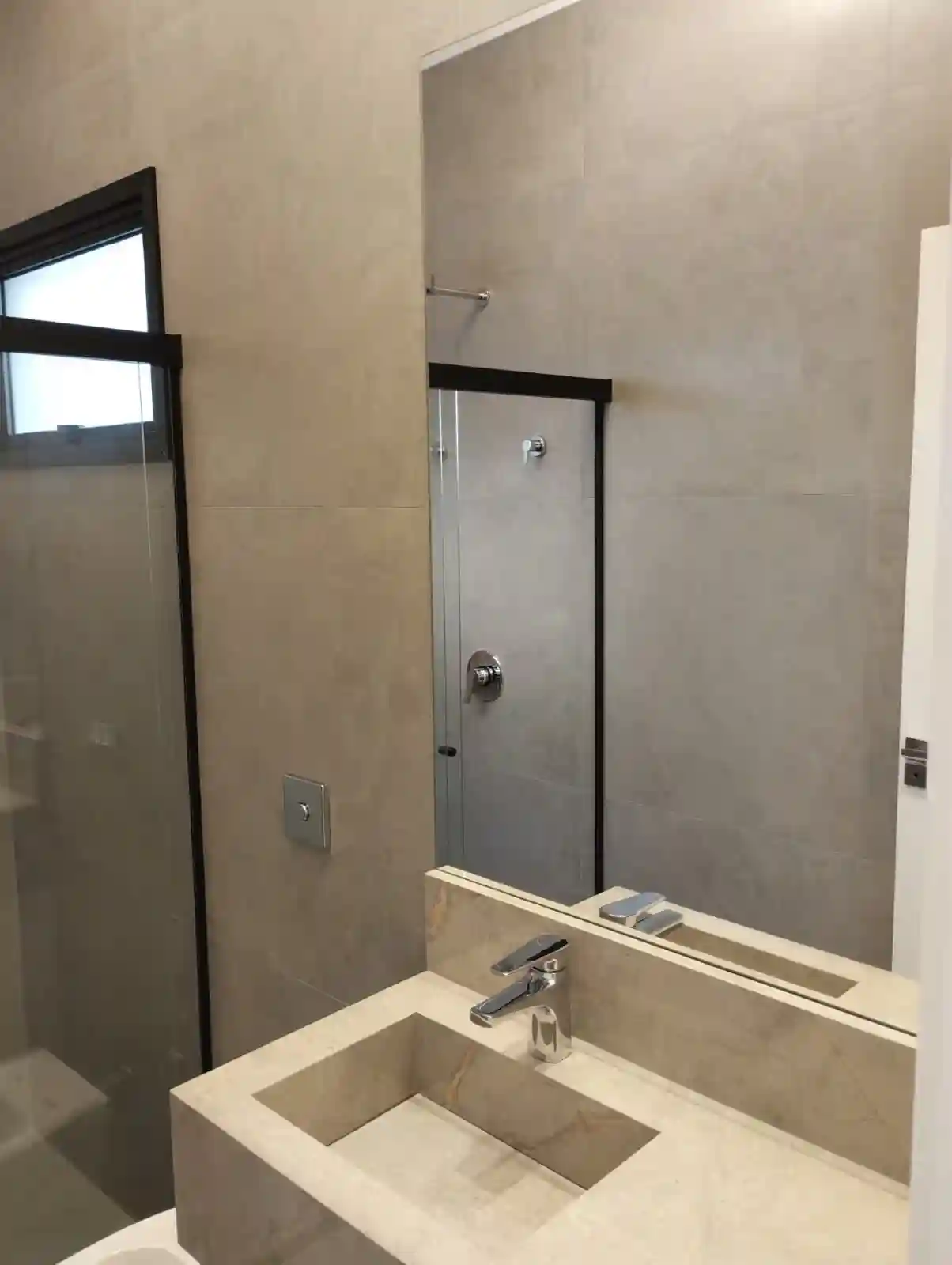 Casa de Condomínio com 3 quartos à venda, 200m² — foto 8 de 27