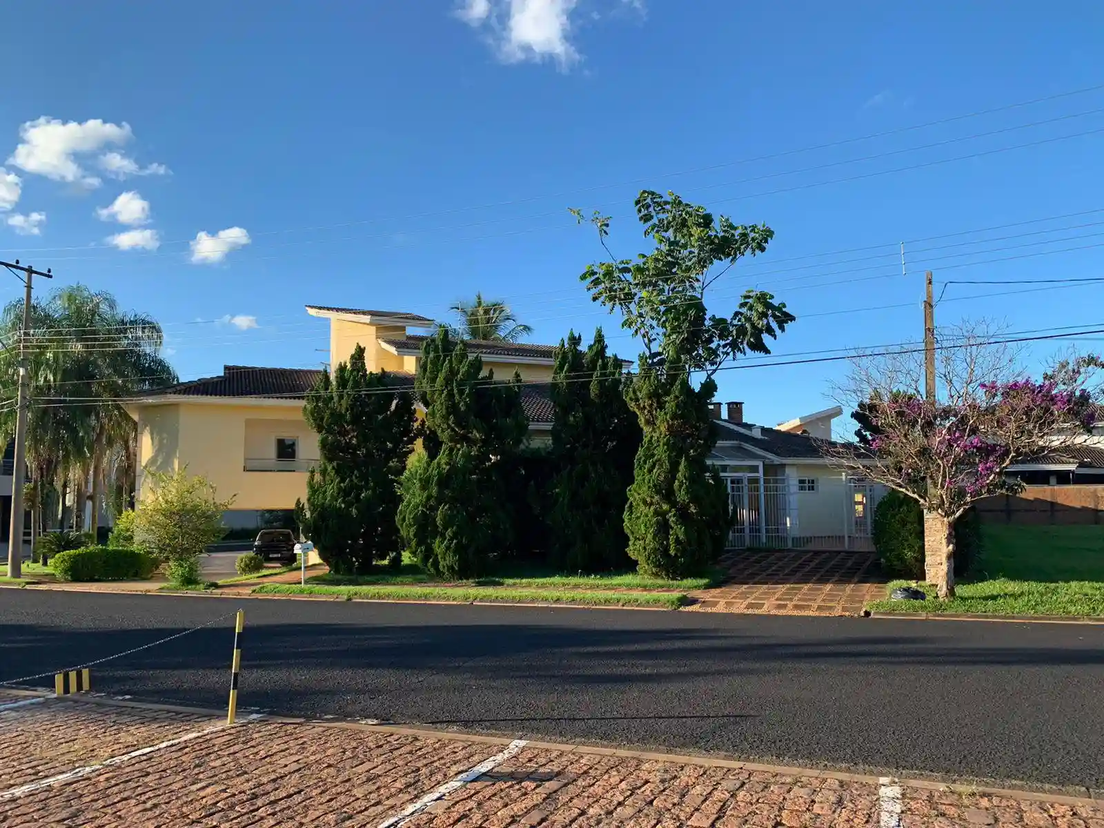 Casa de Condomínio com 3 quartos à venda, 984m² — foto 1 de 41