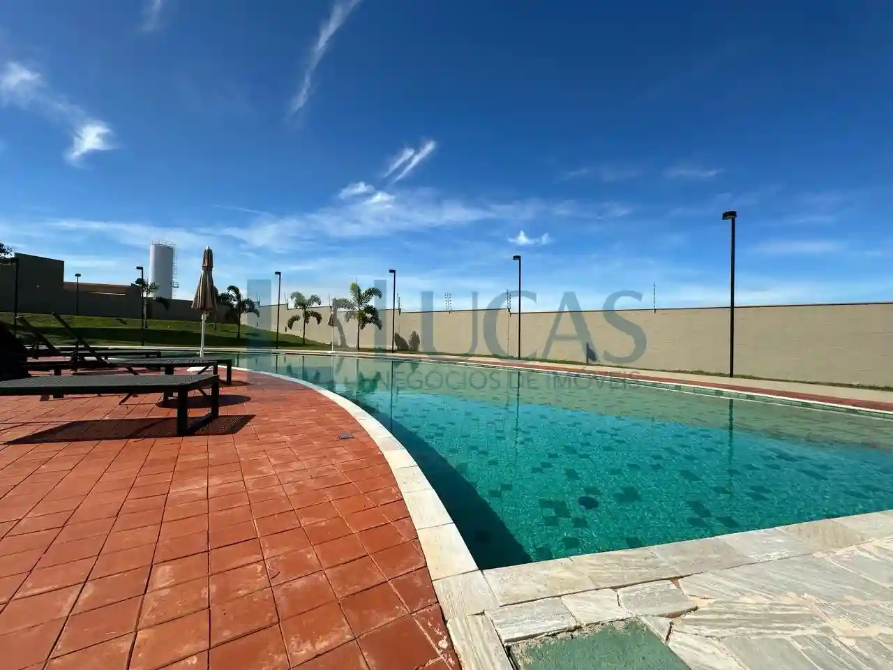 Casa de Condomínio com 2 quartos à venda, 104m² — foto 2 de 25