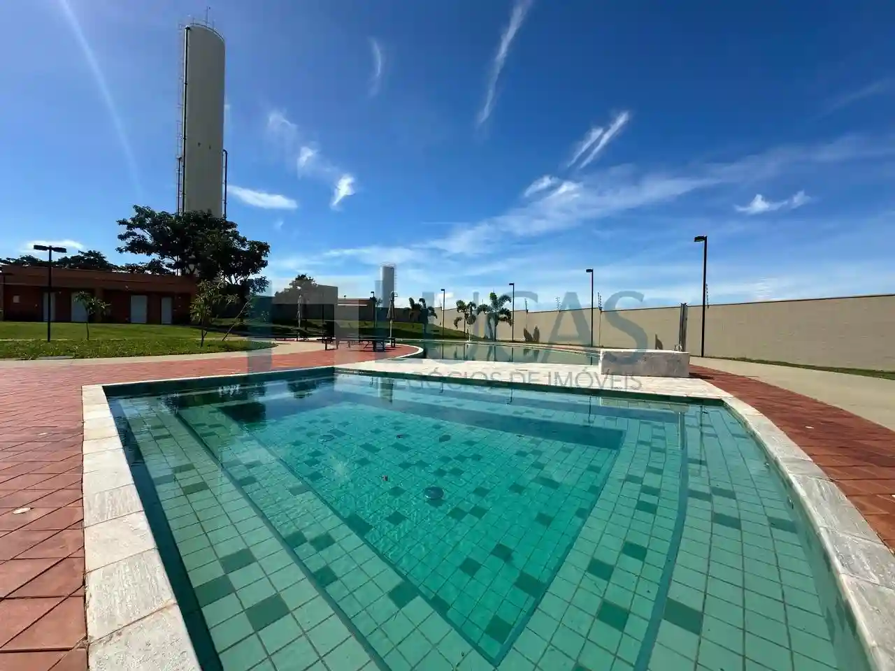 Casa de Condomínio com 2 quartos à venda, 104m² — foto 1 de 25