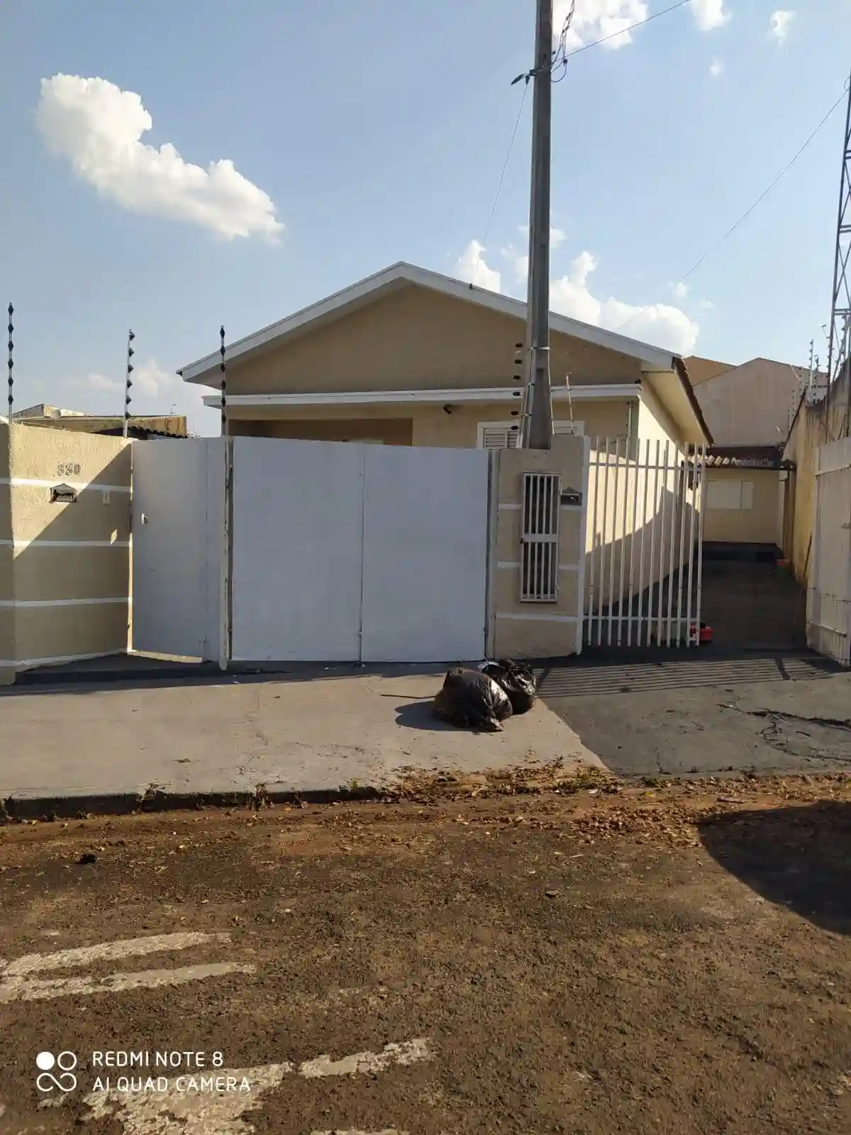 Casa com 2 quartos à venda, 333m² — foto 2 de 9