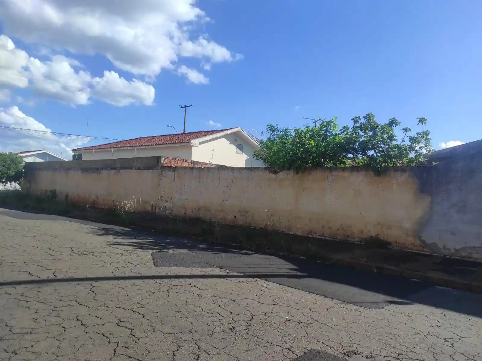 Casa com 2 quartos à venda, 140m² — foto 2 de 19