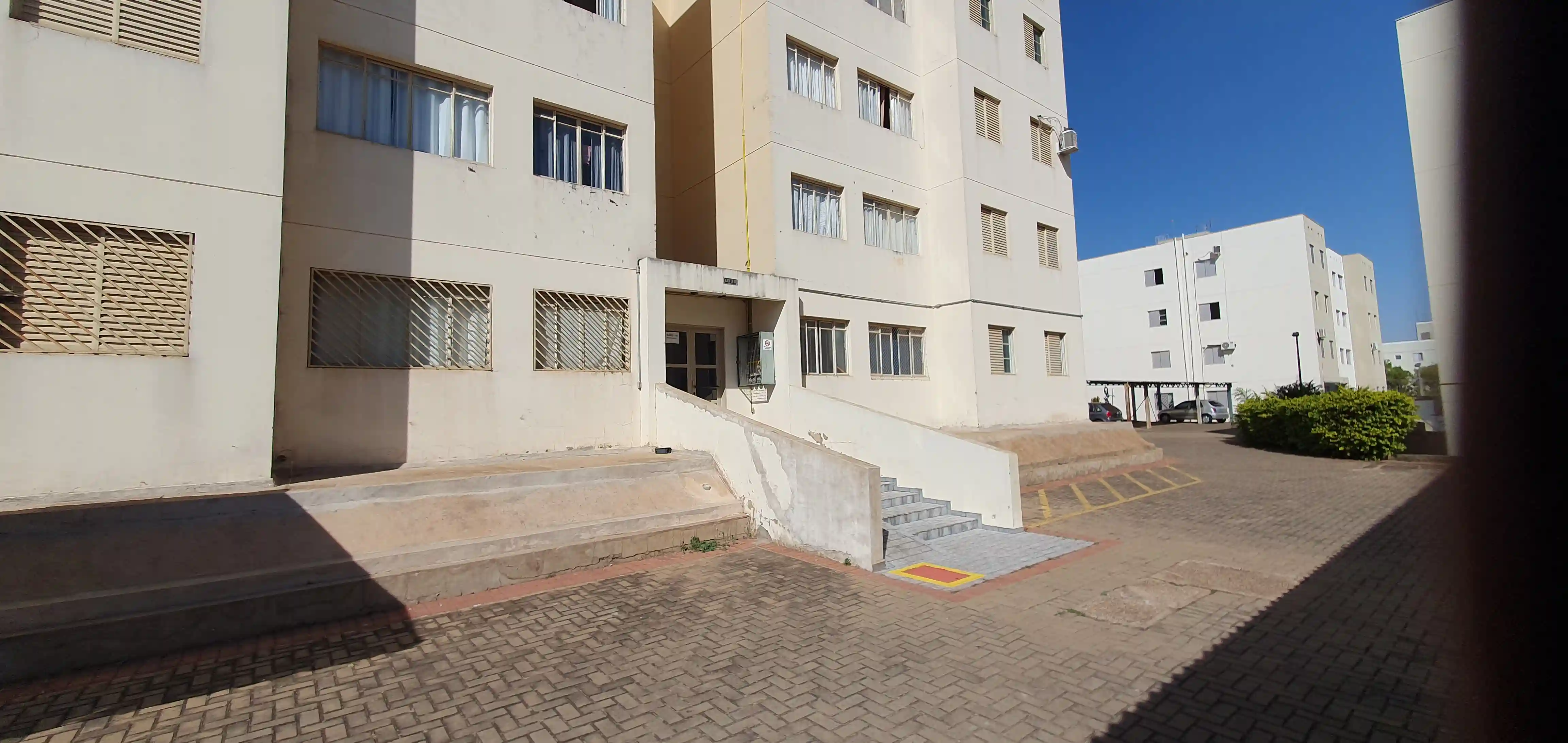 Apartamento com 3 quartos à venda, 70m² — foto 2 de 7