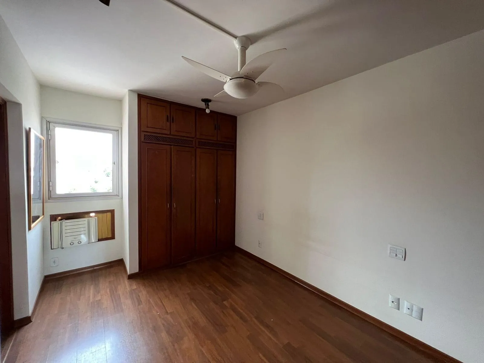 Apartamento com 3 quartos à venda, 100m² — foto 18 de 21
