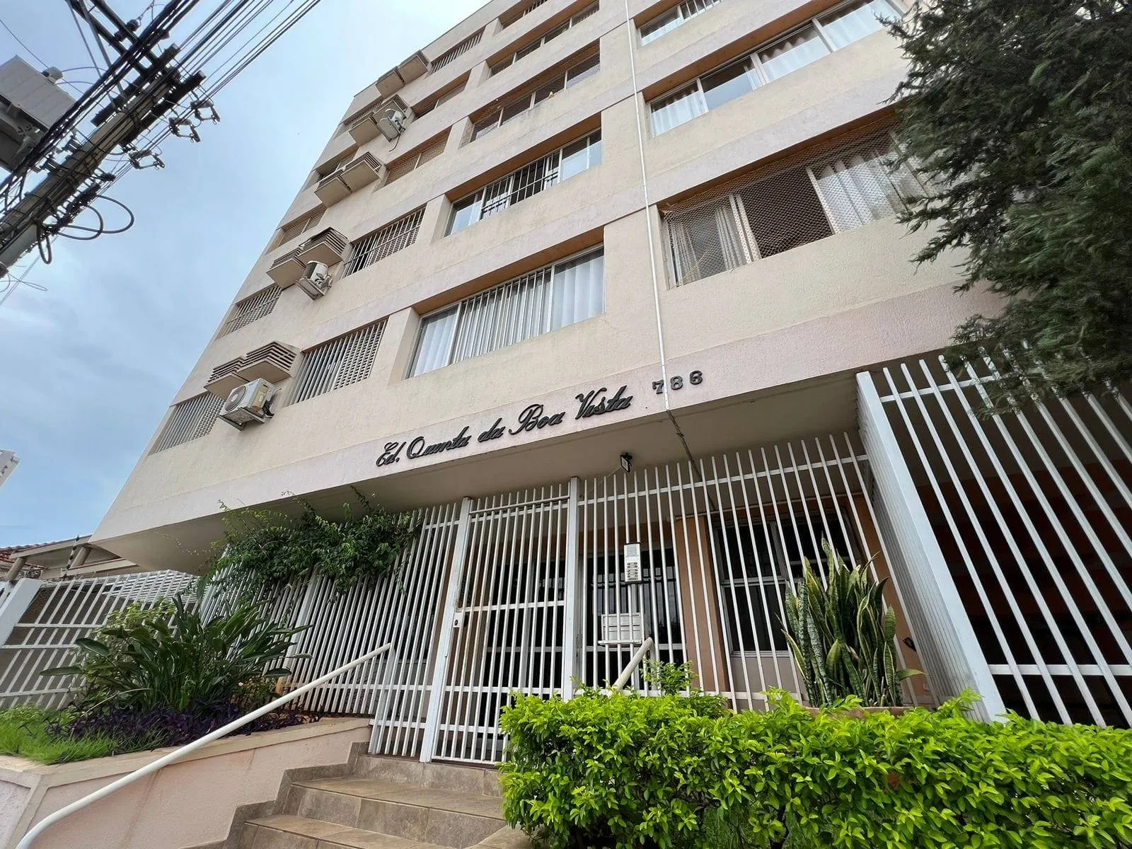 Apartamento com 3 quartos à venda, 100m² — foto 2 de 21