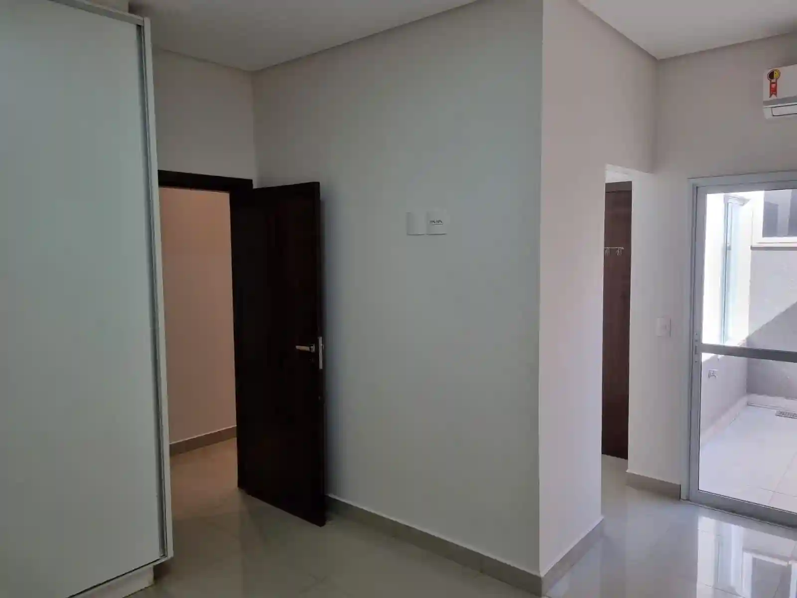 Casa de Condomínio com 3 quartos à venda, 168m² — foto 15 de 25