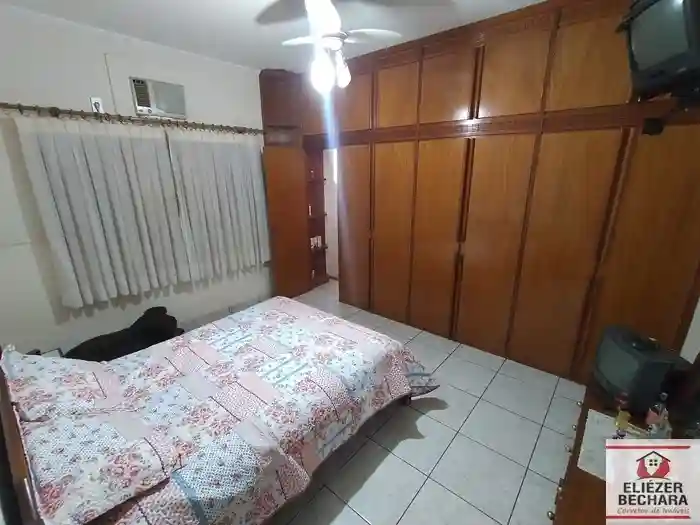Casa com 3 quartos à venda, 190m² — foto 21 de 35