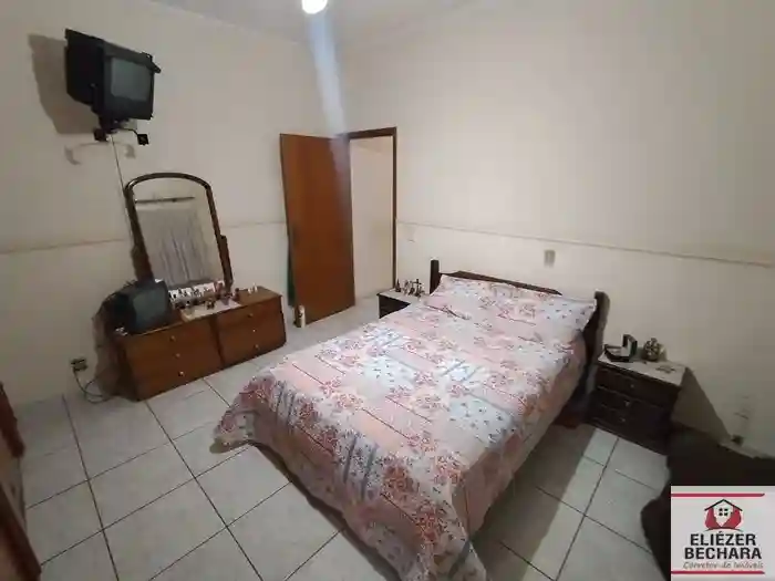 Casa com 3 quartos à venda, 190m² — foto 25 de 35