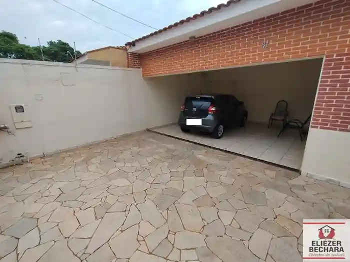 Casa com 3 quartos à venda, 190m² — foto 34 de 35