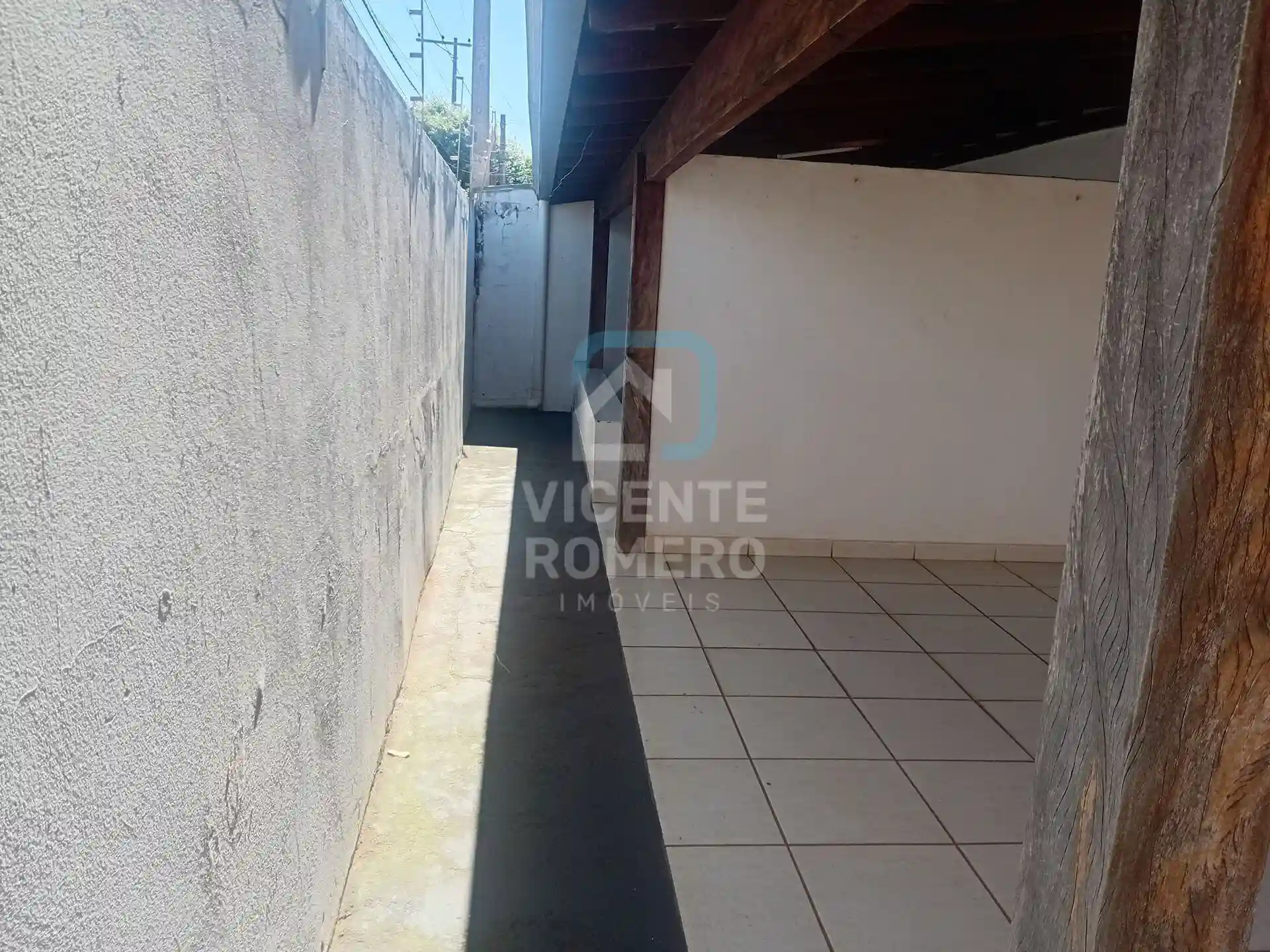 Casa com 2 quartos à venda, 165m² — foto 2 de 22