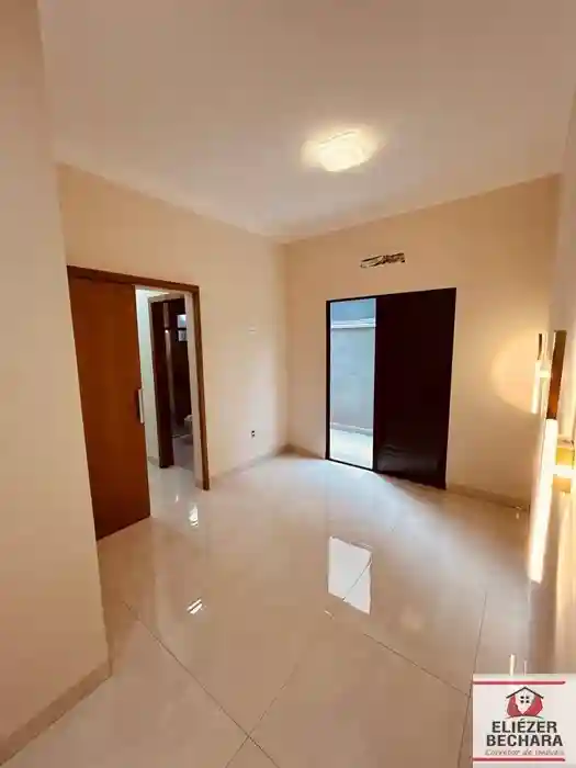 Casa de Condomínio com 3 quartos à venda, 134m² — foto 2 de 19