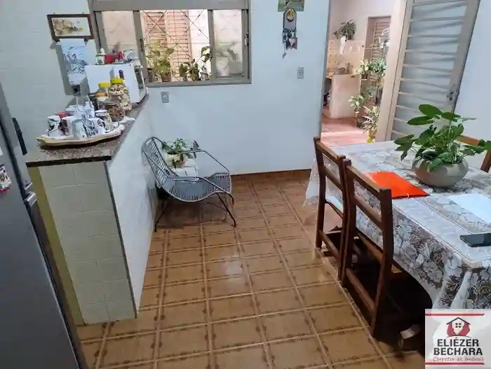 Casa com 3 quartos à venda, 186m² — foto 33 de 49