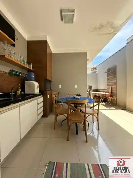 Casa de Condomínio com 3 quartos à venda, 184m² — foto 10 de 19