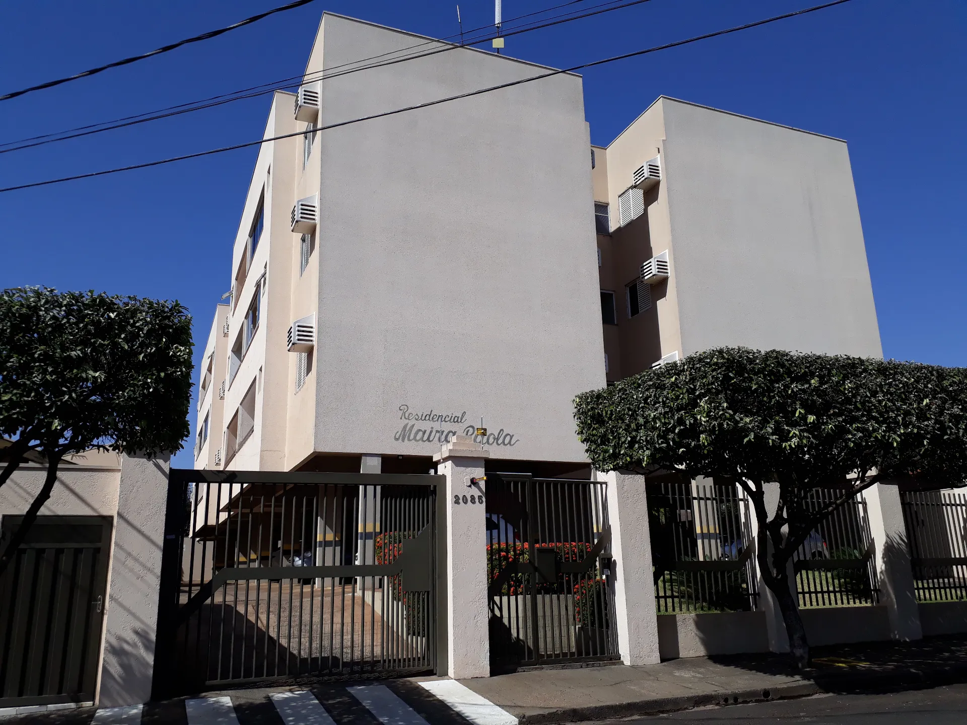 Apartamento com 2 quartos para aluguel, 70m² — foto 1 de 11