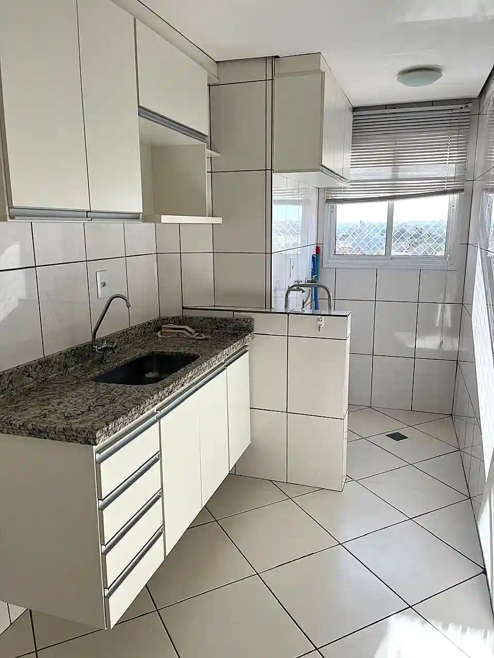 Apartamento com 2 quartos para aluguel, 70m² — foto 9 de 14