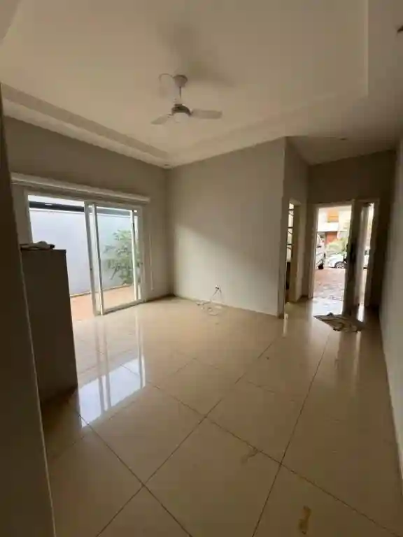 Casa de Condomínio com 3 quartos para aluguel, 300m² — foto 4 de 16