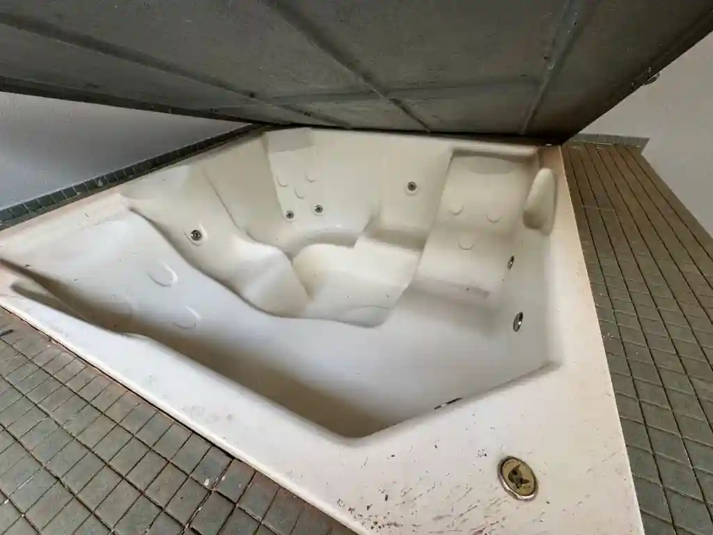 Casa de Condomínio com 3 quartos para aluguel, 300m² — foto 7 de 16