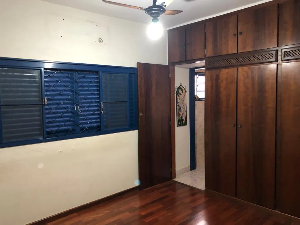 Casa com 3 quartos à venda, 320m² — foto 12 de 23