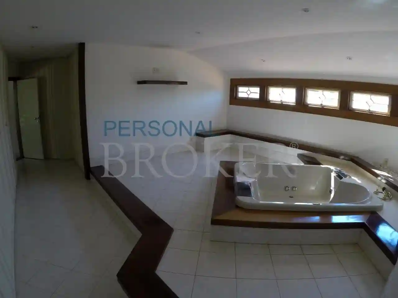 Casa de Condomínio com 4 quartos à venda, 550m² — foto 4 de 20
